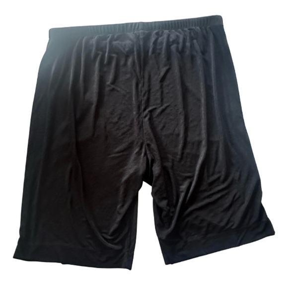 Chico’s Travelers Black Pull-On Shorts - Picture 2 of 5